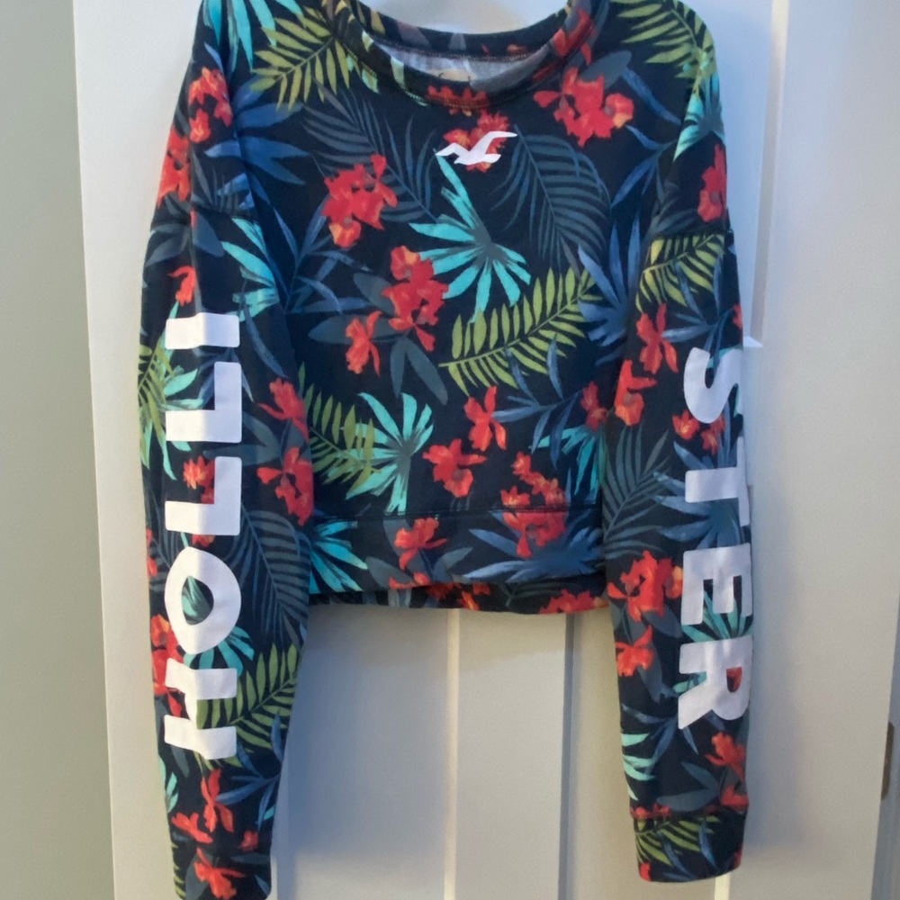 Tropical Print Hollister Crop Top